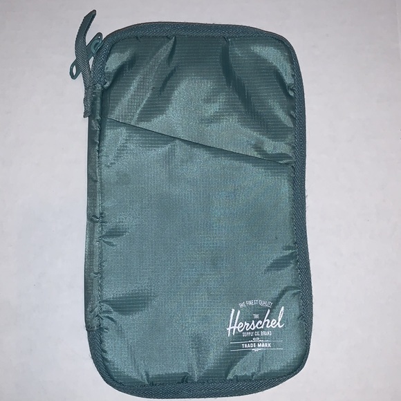 Herschel Supply Company Bags Arctic Herschel Supply Co Travel Wallet Poshmark